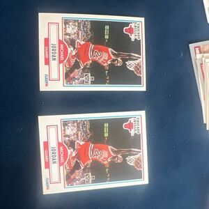 MICHEAL JORDON BASKETBALL CARD LOT